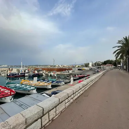 Apartment By The Beach, Sea View, Brand New Cagnes-sur-Mer